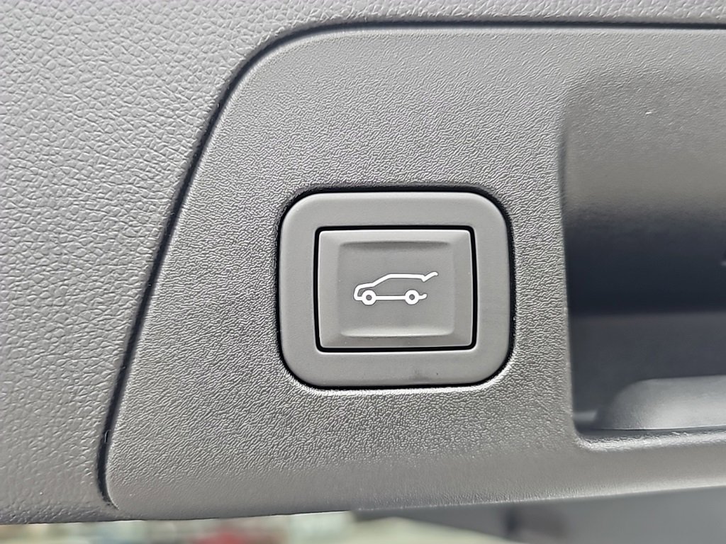 New 2025 Buick Envision Avenir image 7