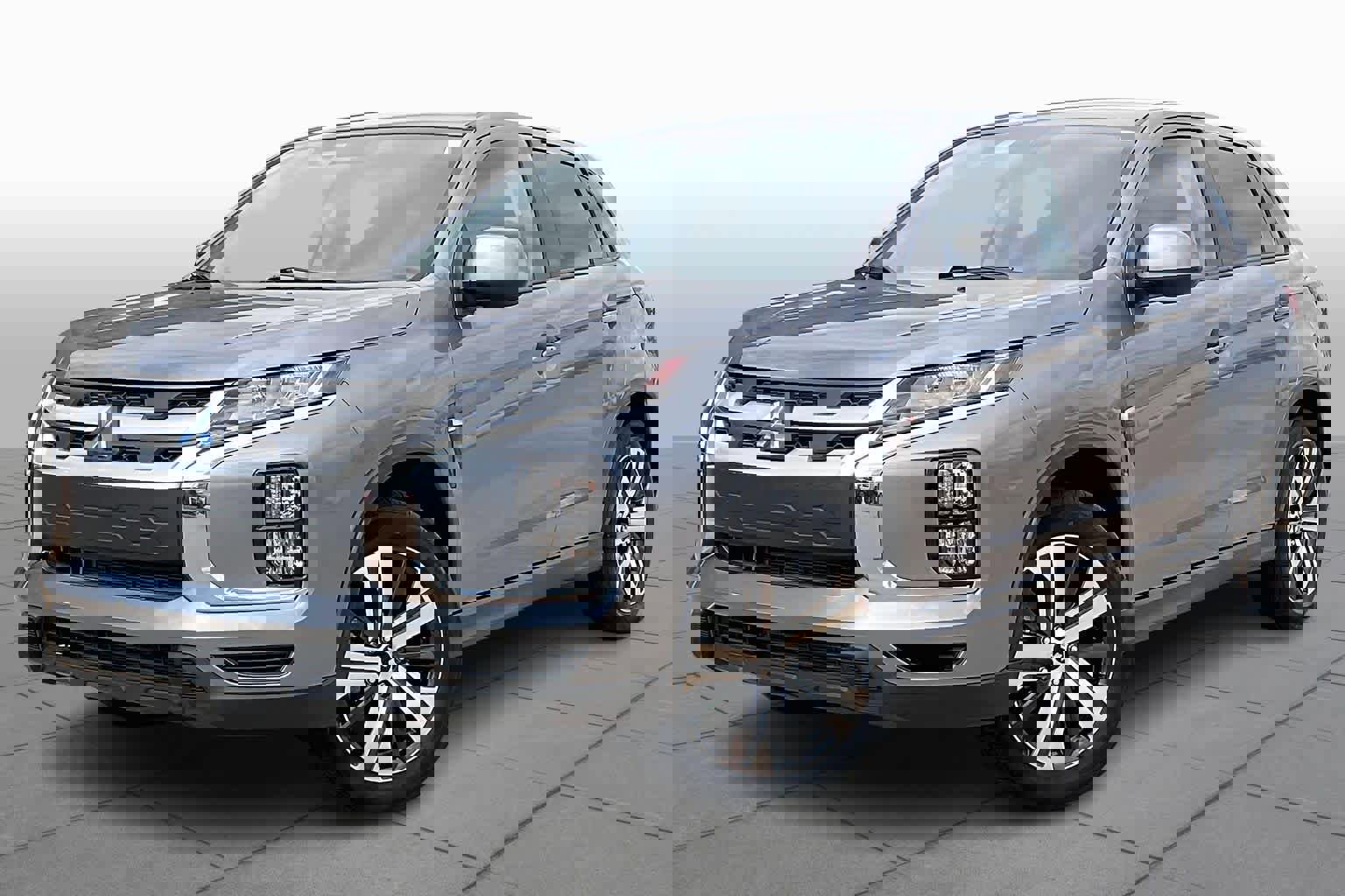 Used 2025 Mitsubishi Outlander Sport ES image 3