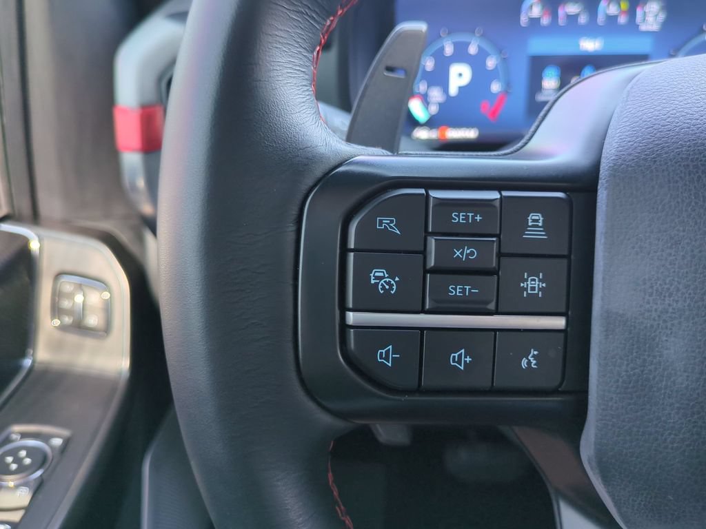 Used 2025 Ford F150 Raptor AWD/4WD image 30