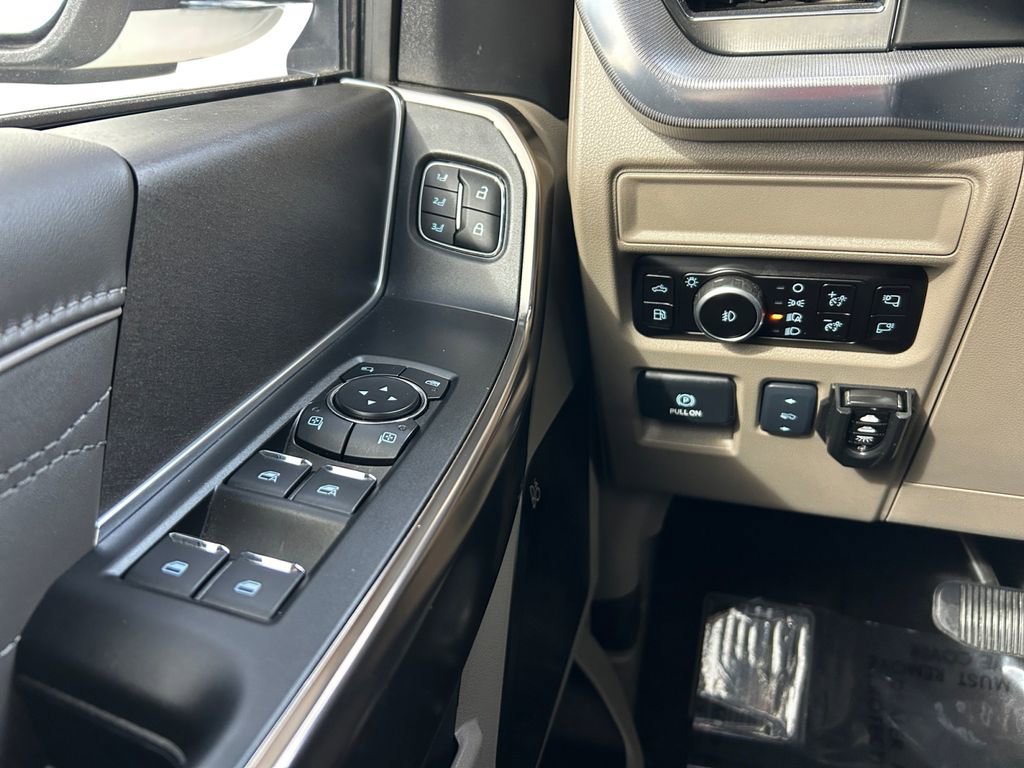 Used 2025 Ford F150 Platinum w/ Equipment Group 703A Plus AWD/4WD image 19