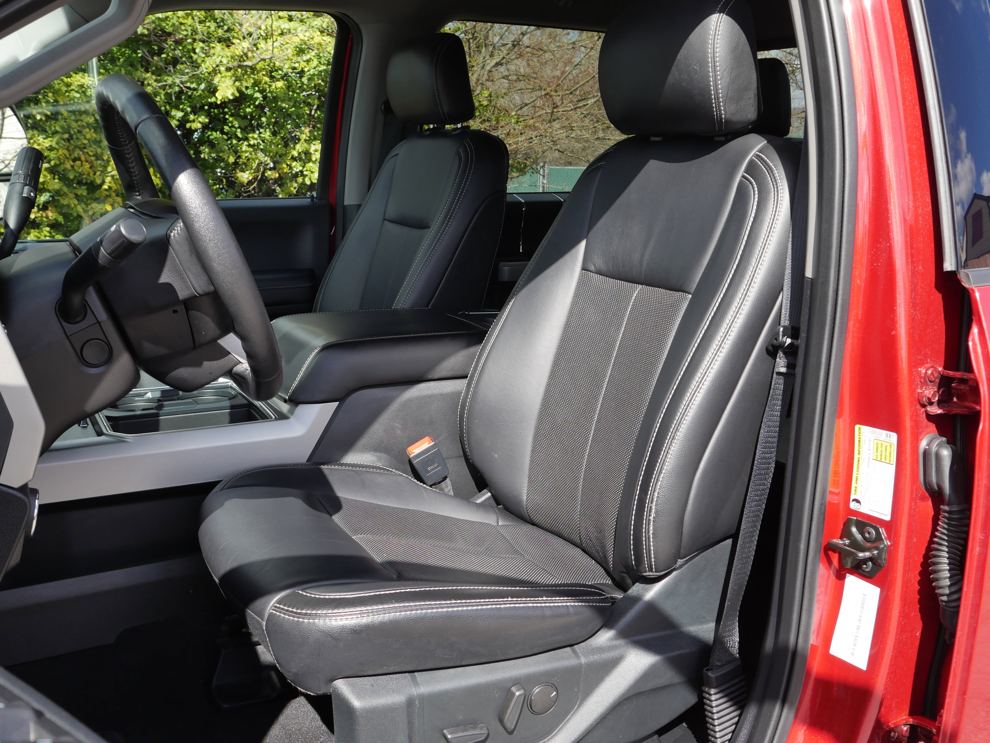 Certified 2020 Ford F350 Lariat w/ Lariat Ultimate Package image 37