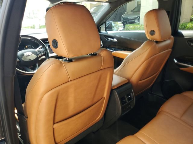 Certified 2023 Cadillac XT4 Premium Luxury FWD image 12