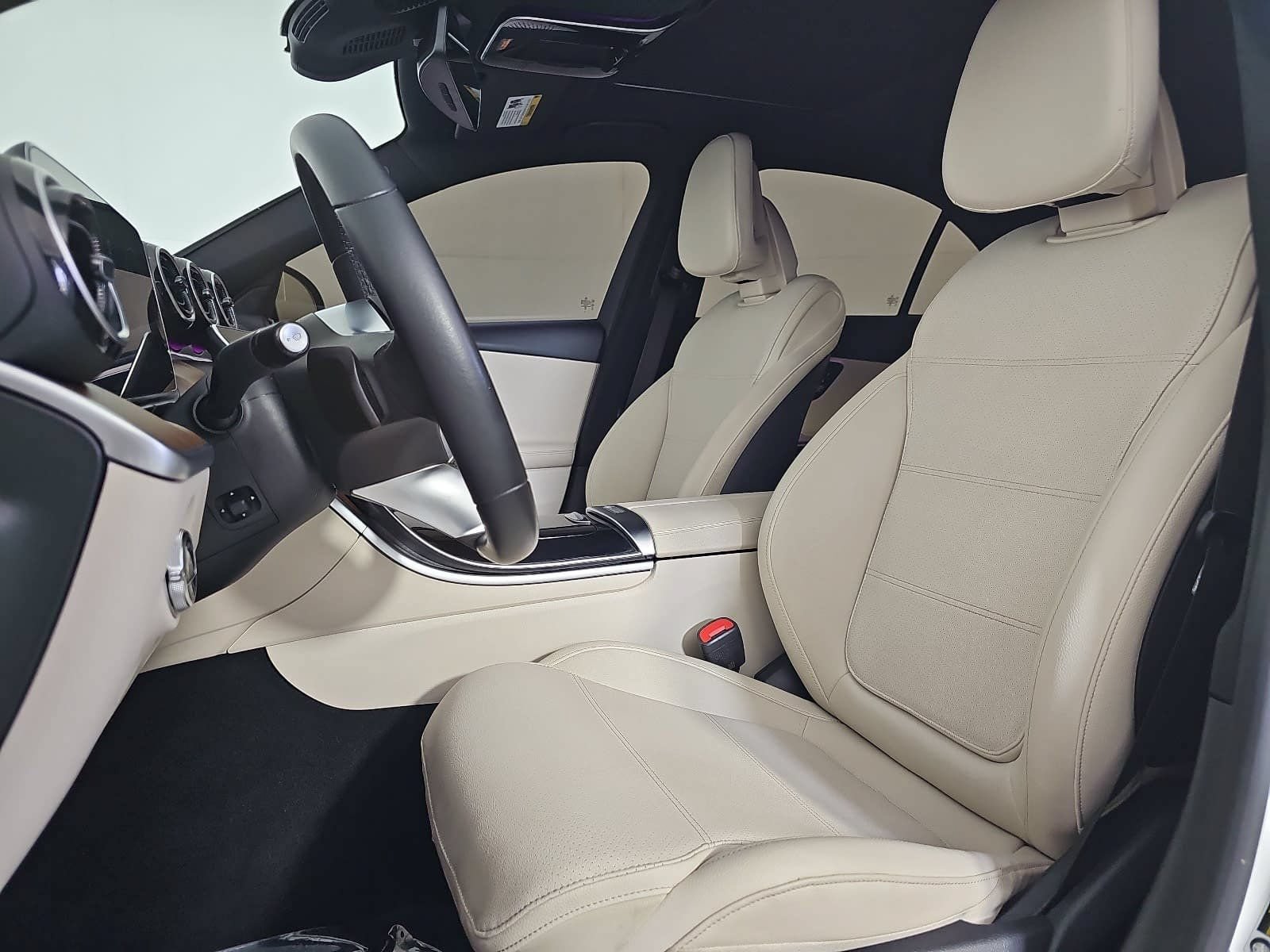 Used 2024 Mercedes-Benz C 300 Sedan image 15