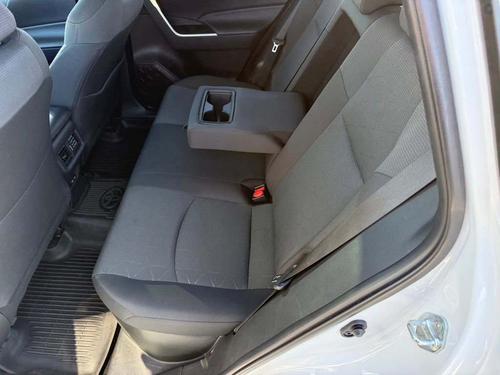 Certified 2025 Toyota RAV4 XLE AWD/4WD image 30