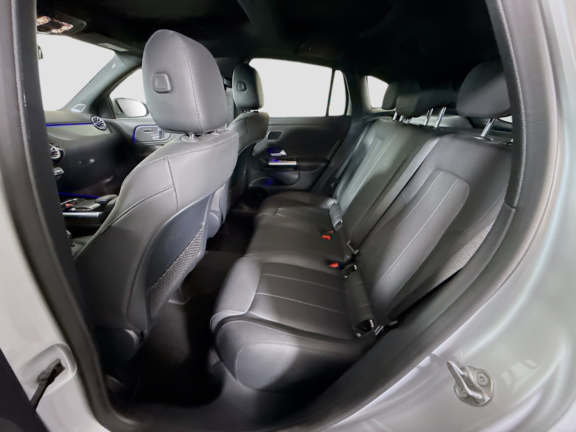 Used 2023 Mercedes-Benz GLA 250 4MATIC w/ Premium Package image 25