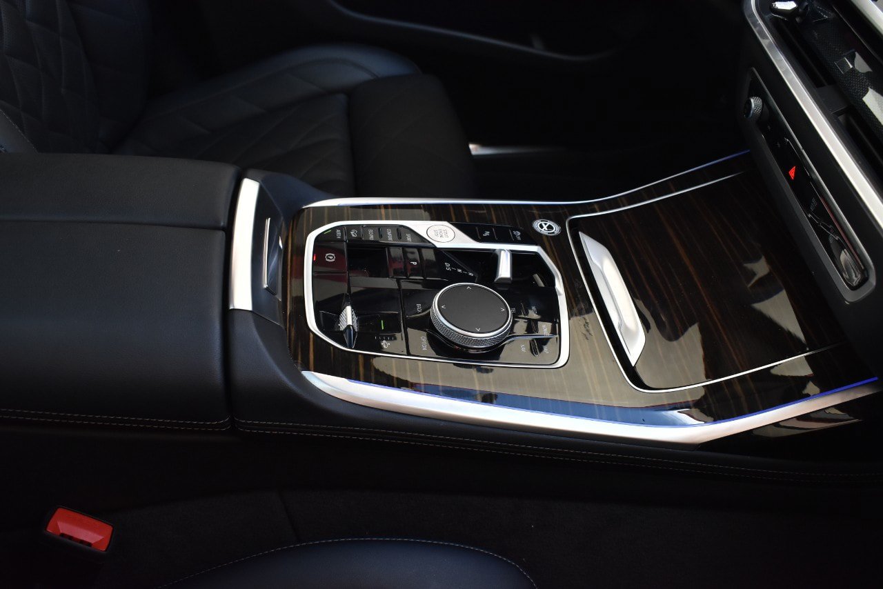 Used 2025 BMW X7 xDrive40i AWD/4WD image 26