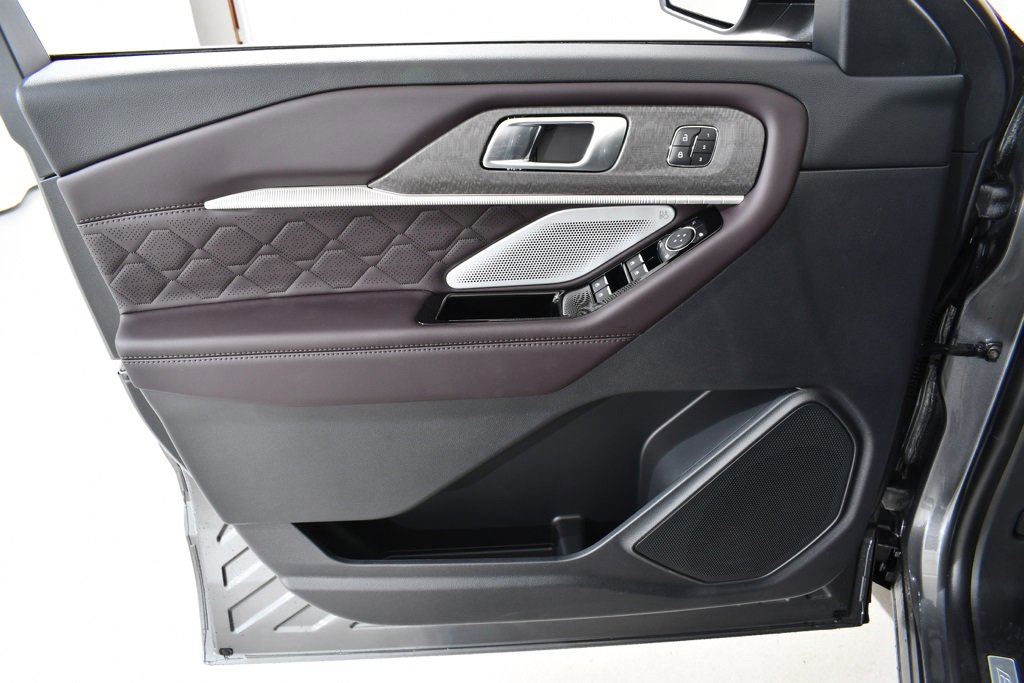 New 2026 Ford Explorer Platinum image 26
