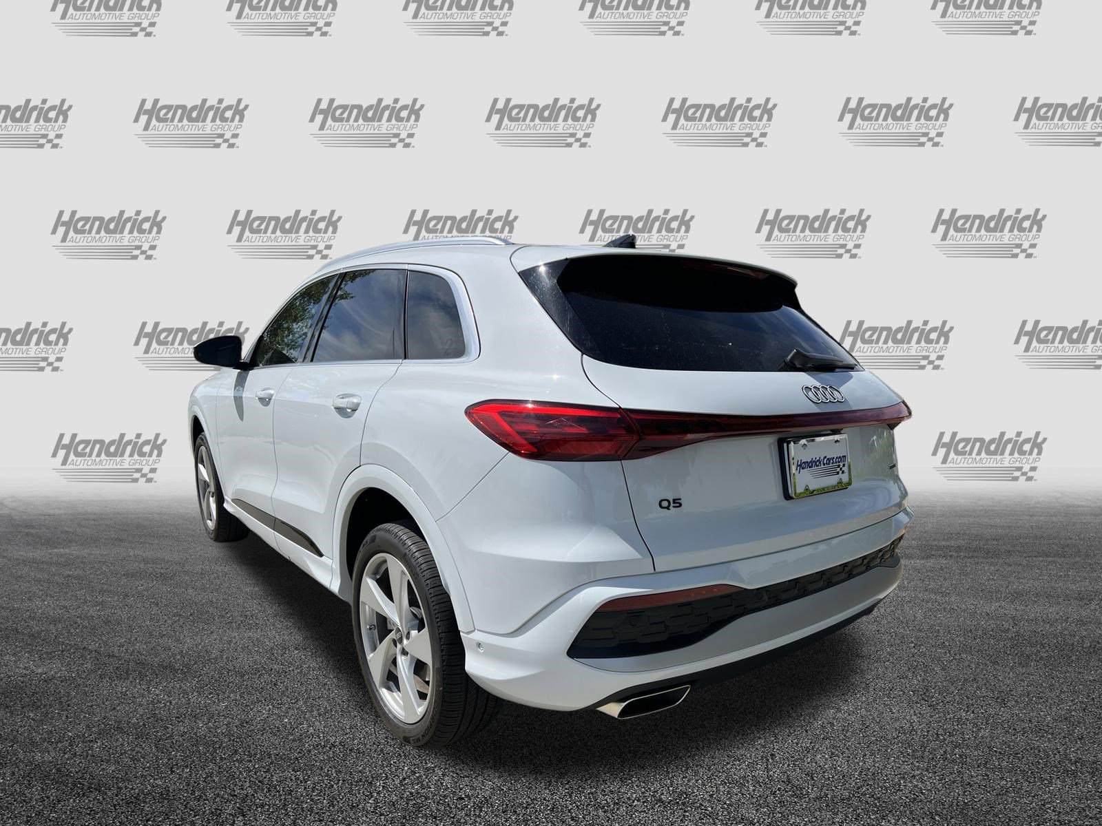 Used 2025 Audi Q5 Premium w/ Premium Plus AWD/4WD image 8