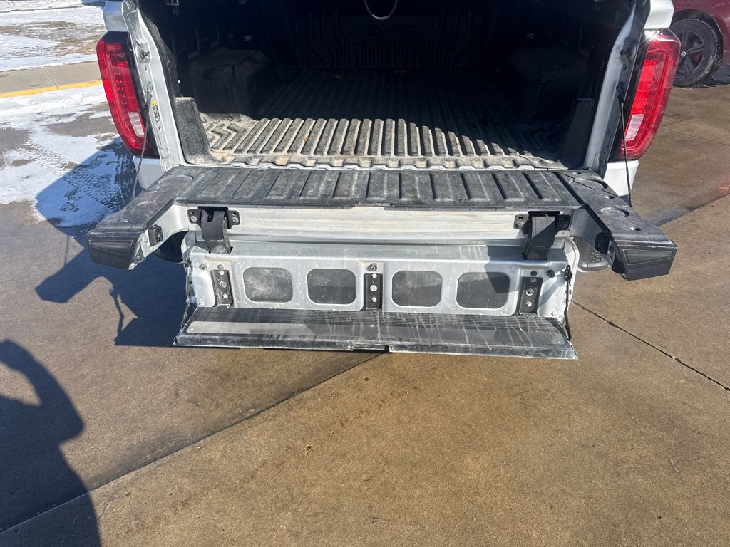 Used 2020 GMC Sierra 1500 SLT w/ SLT Premium Package AWD/4WD image 19