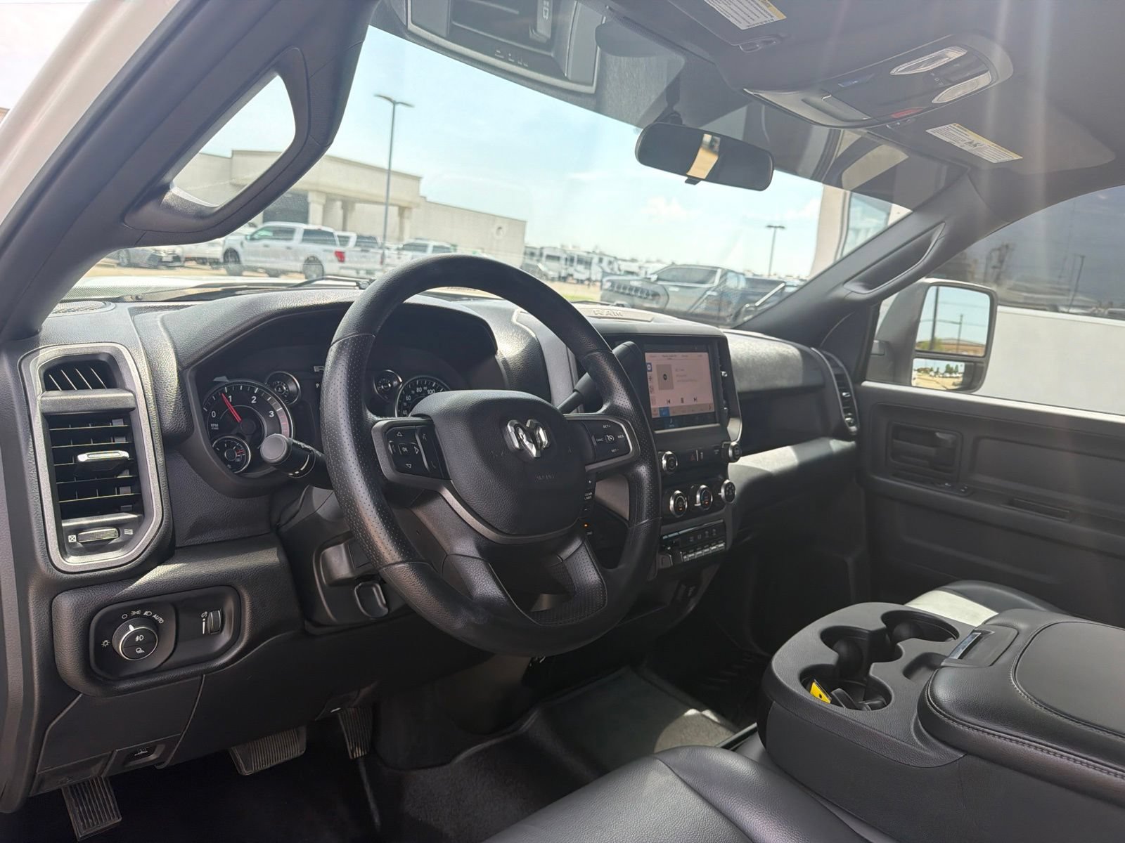 Used 2023 RAM 3500 Tradesman w/ Chrome Appearance Group AWD/4WD image 9