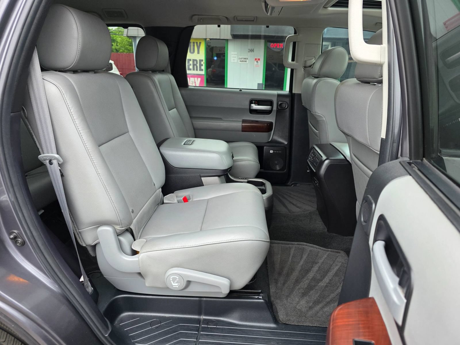 Used 2014 Toyota Sequoia Platinum AWD/4WD image 12