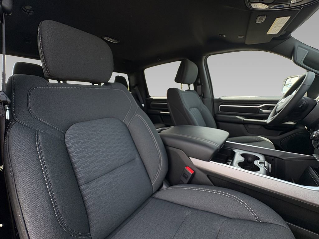 New 2026 RAM 1500 Big Horn w/ Night Edition AWD/4WD image 5