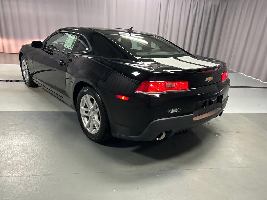 Used 2015 Chevrolet Camaro LS RWD image 5