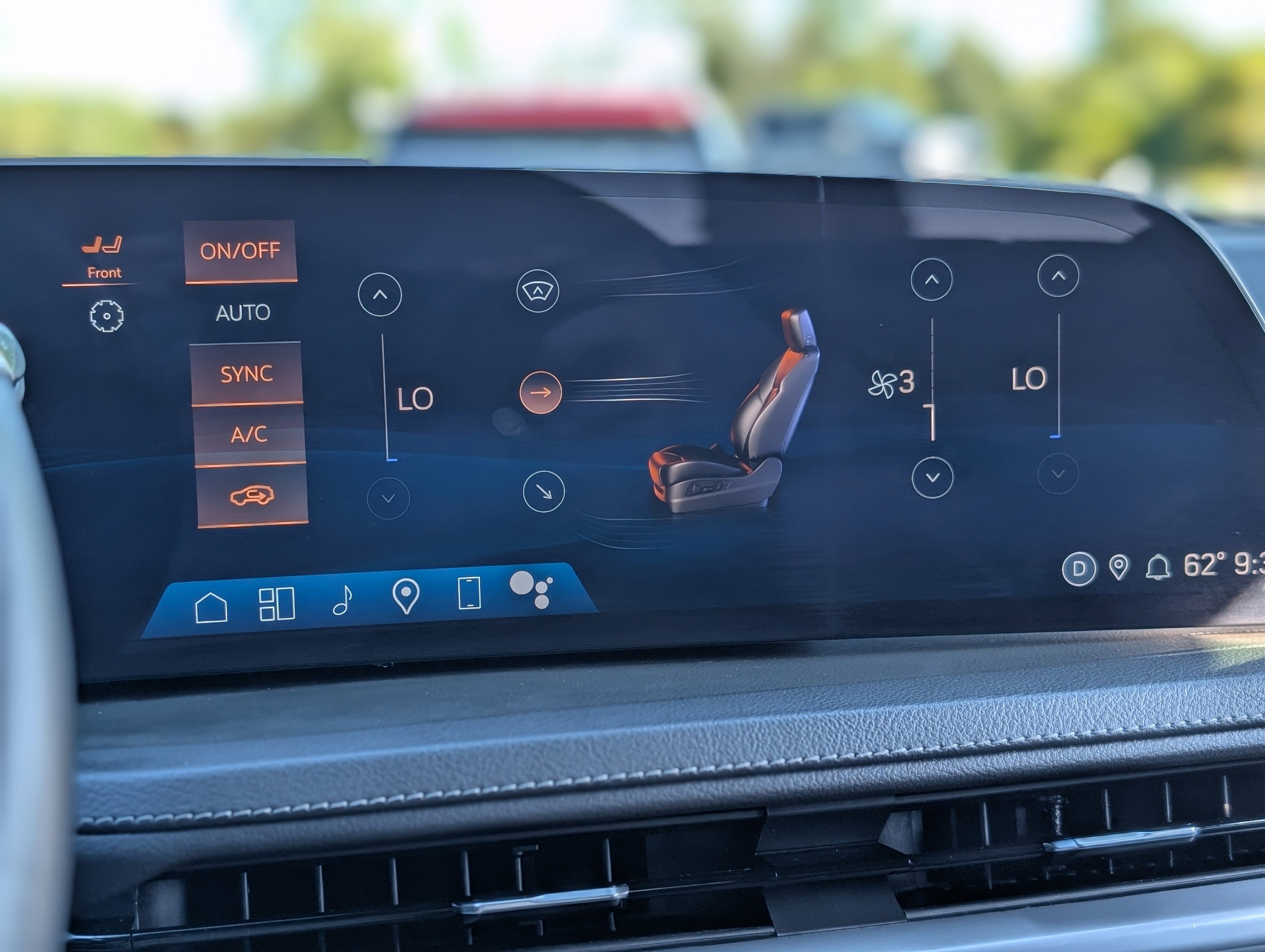 Used 2024 Cadillac XT4 Premium Luxury image 21