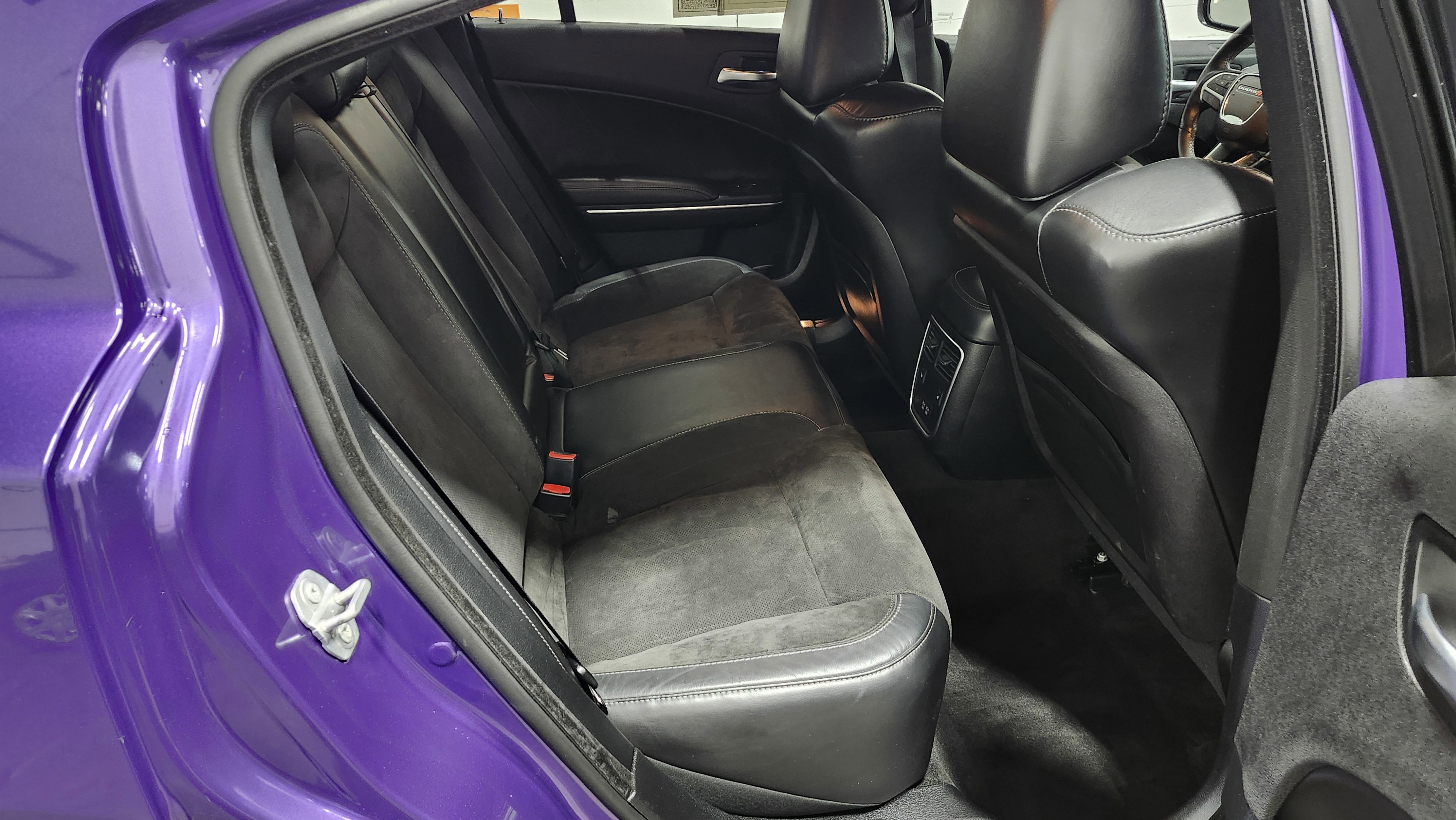 Used 2016 Dodge Charger R/T image 19