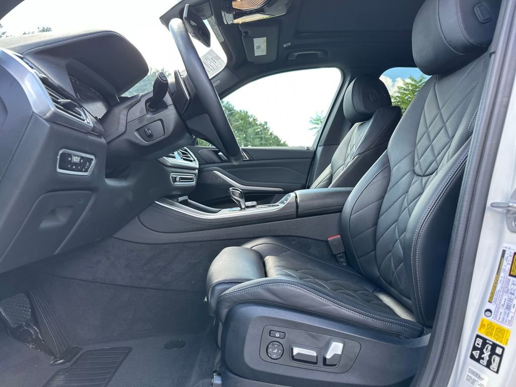 Used 2023 BMW X5 xDrive40i w/ Premium Package image 17