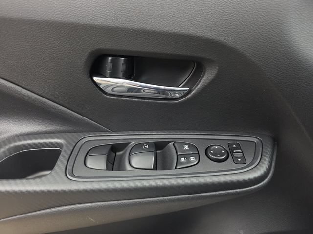 Used 2025 Nissan Versa SV w/ Trunk Package FWD image 27