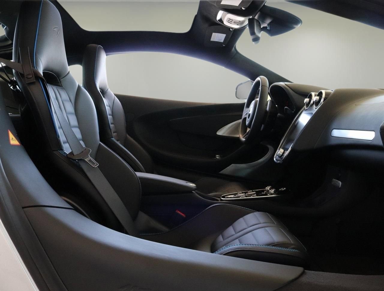 New 2025 McLaren GTS image 14
