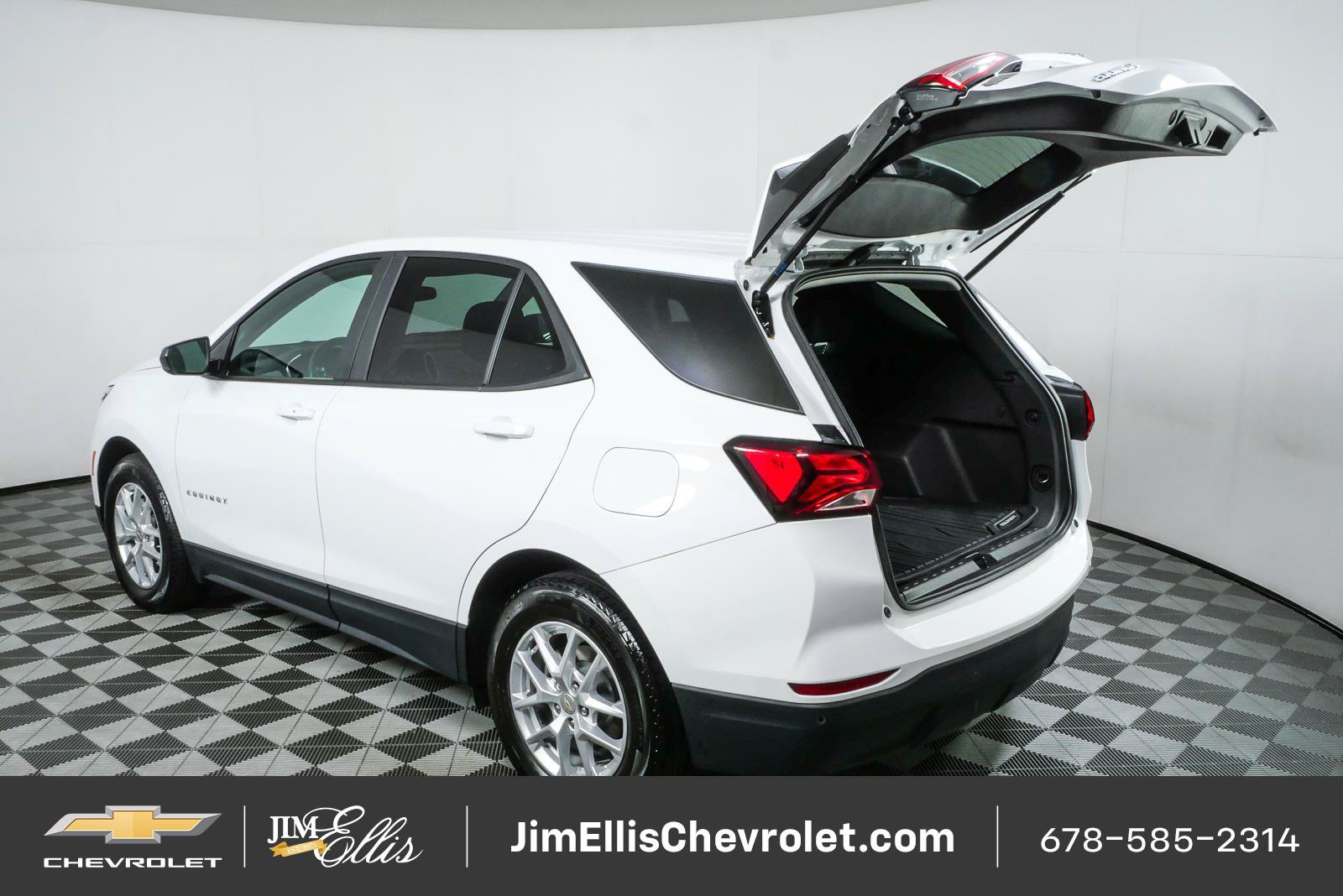 Certified 2024 Chevrolet Equinox LS w/ LS Convenience Package FWD image 31