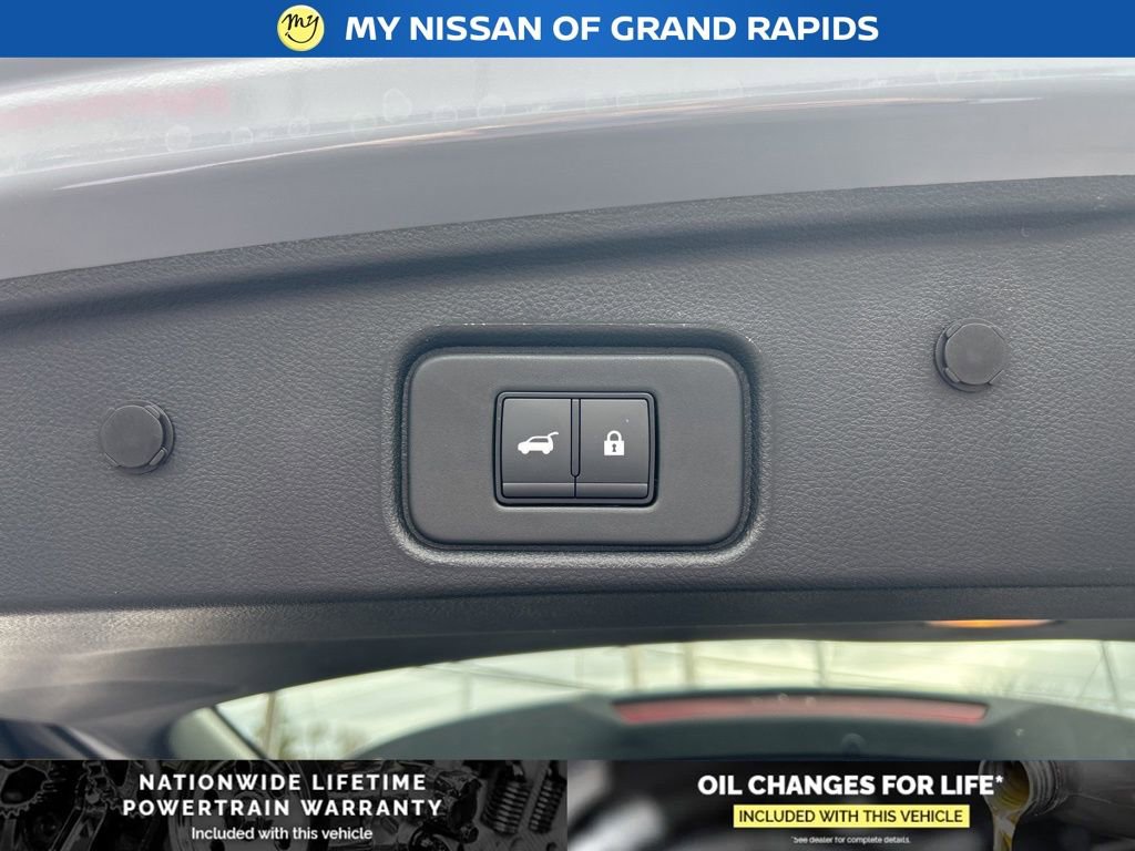 New 2026 Nissan Pathfinder Platinum image 24