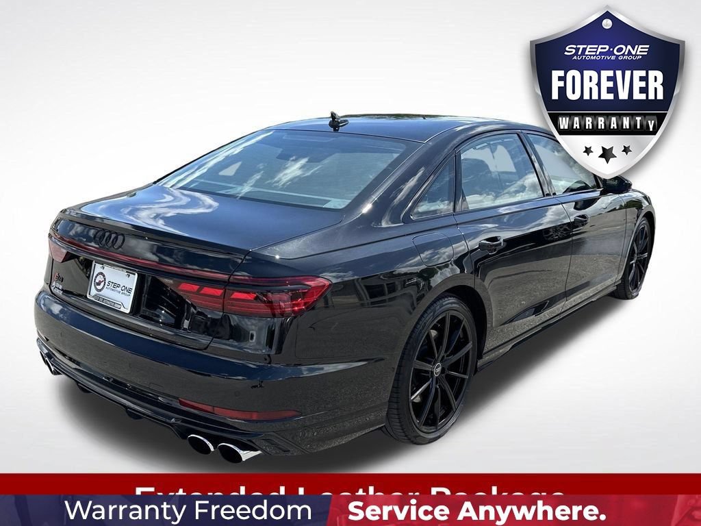 Used 2024 Audi S8 AWD/4WD image 7