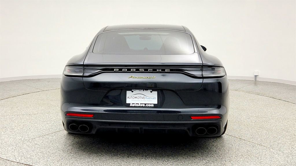 Used 2023 Porsche Panamera 4 Platinum Edition image 6