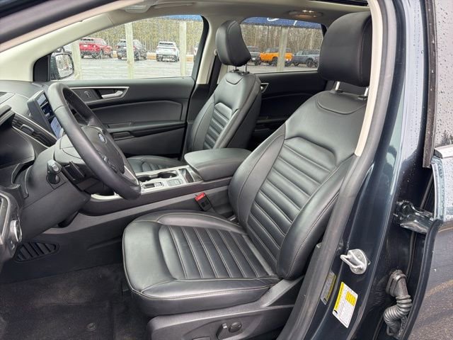 Used 2023 Ford Edge SEL w/ Convenience Package image 9