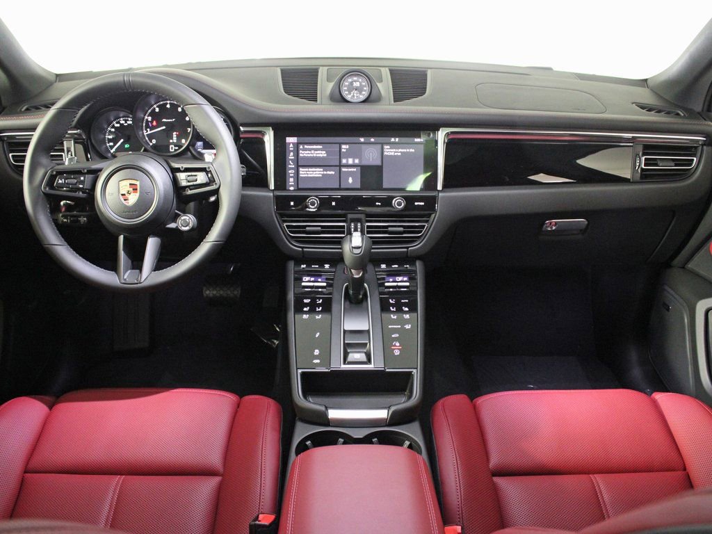Certified 2026 Porsche Macan Turbo AWD/4WD image 20