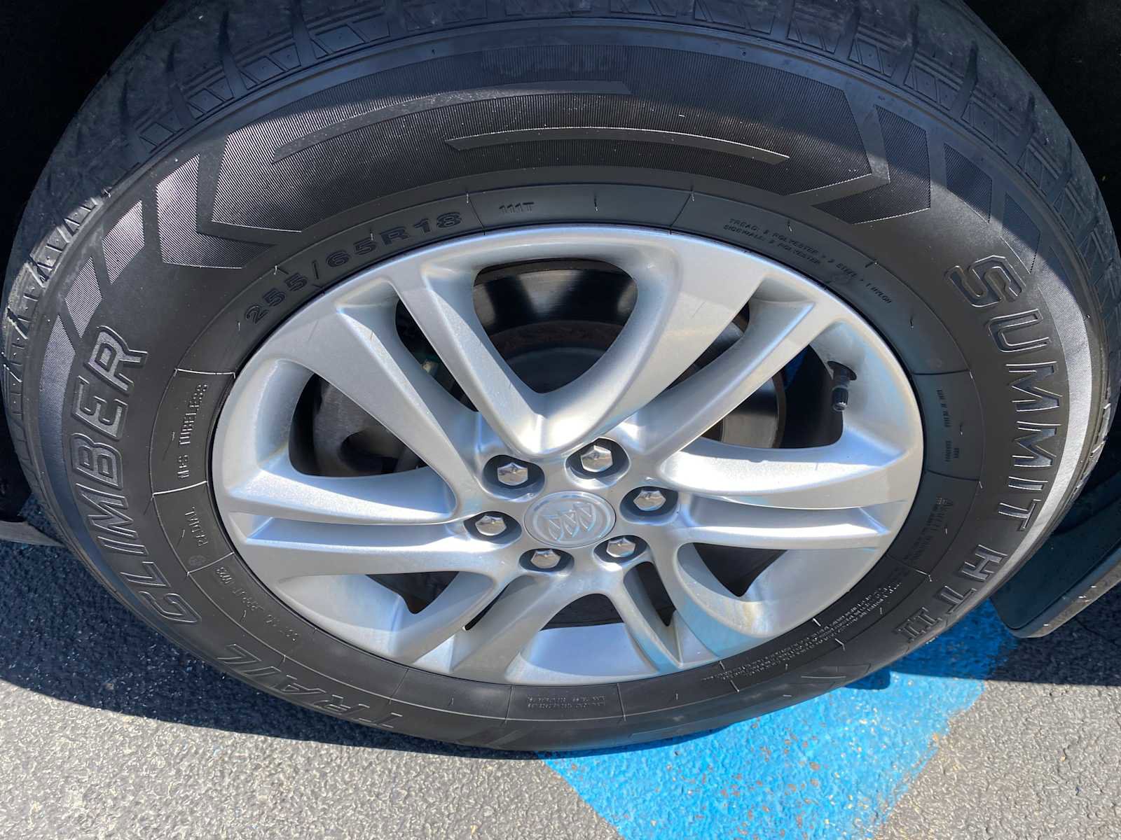 Used 2018 Buick Enclave Essence AWD/4WD image 43