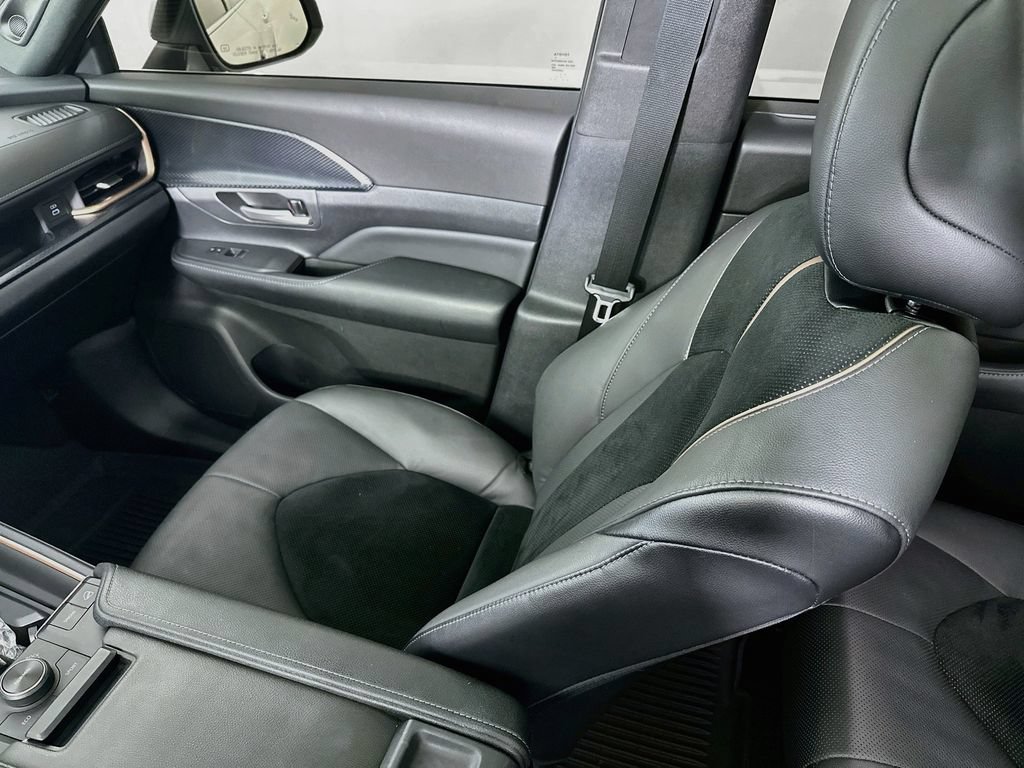 Used 2024 Toyota Grand Highlander AWD Hybrid image 26
