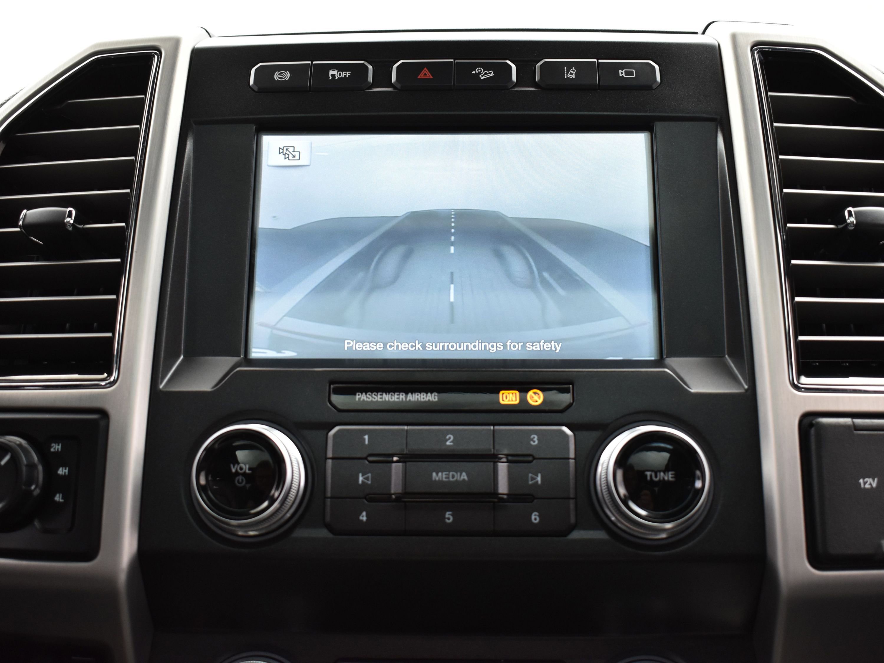 Used 2019 Ford F250 Platinum w/ Platinum Ultimate Package image 30