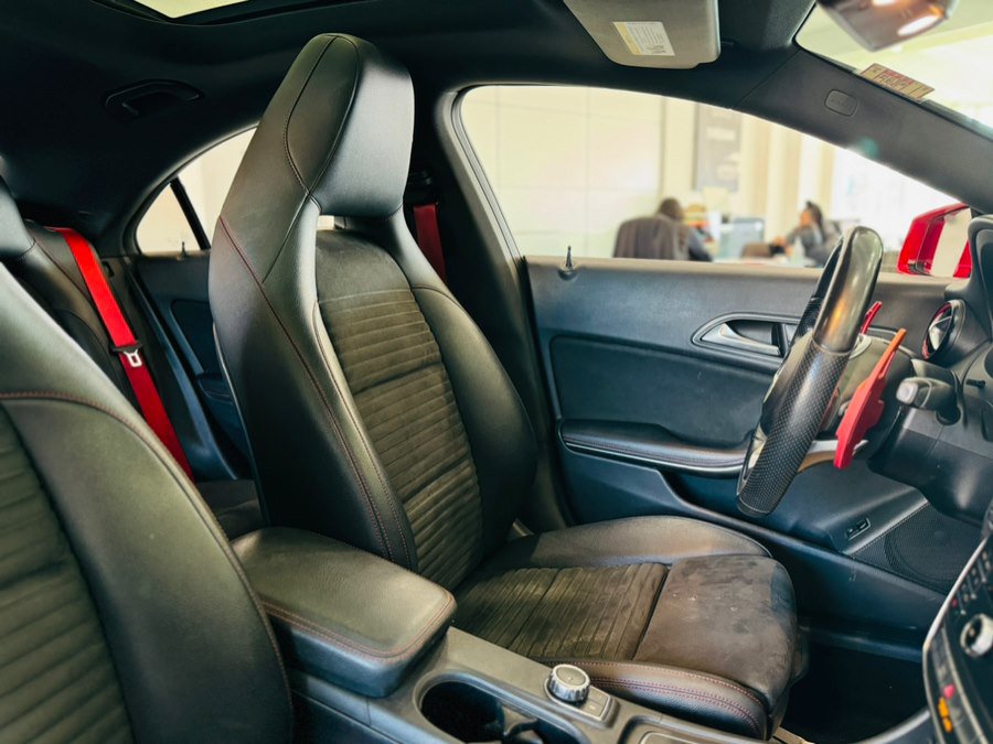 Used 2018 Mercedes-Benz CLA 250 image 21