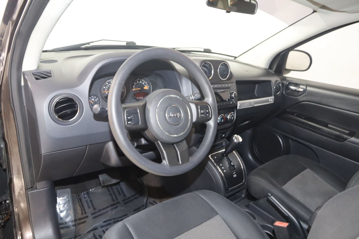 Used 2014 Jeep Compass Sport w/ Power Value Group FWD image 17