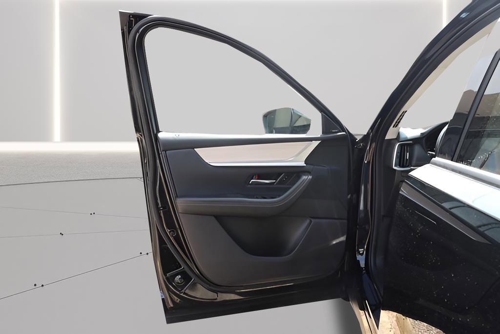 New 2025 MAZDA CX-70 Plug-In Hybrid w/ Premium Pkg AWD/4WD image 17