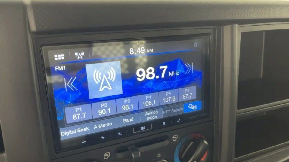 New 2025 Chevrolet Low Cab Forward image 21