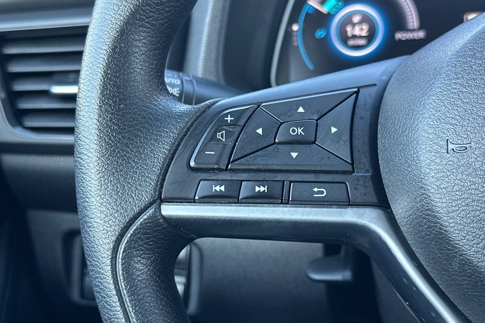 Used 2018 Nissan Leaf S w/ S Charge Package image 29