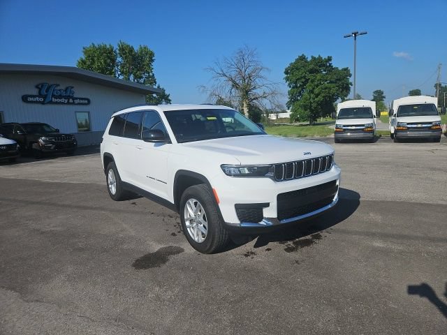 Used 2024 Jeep Grand Cherokee L Laredo AWD/4WD image 4