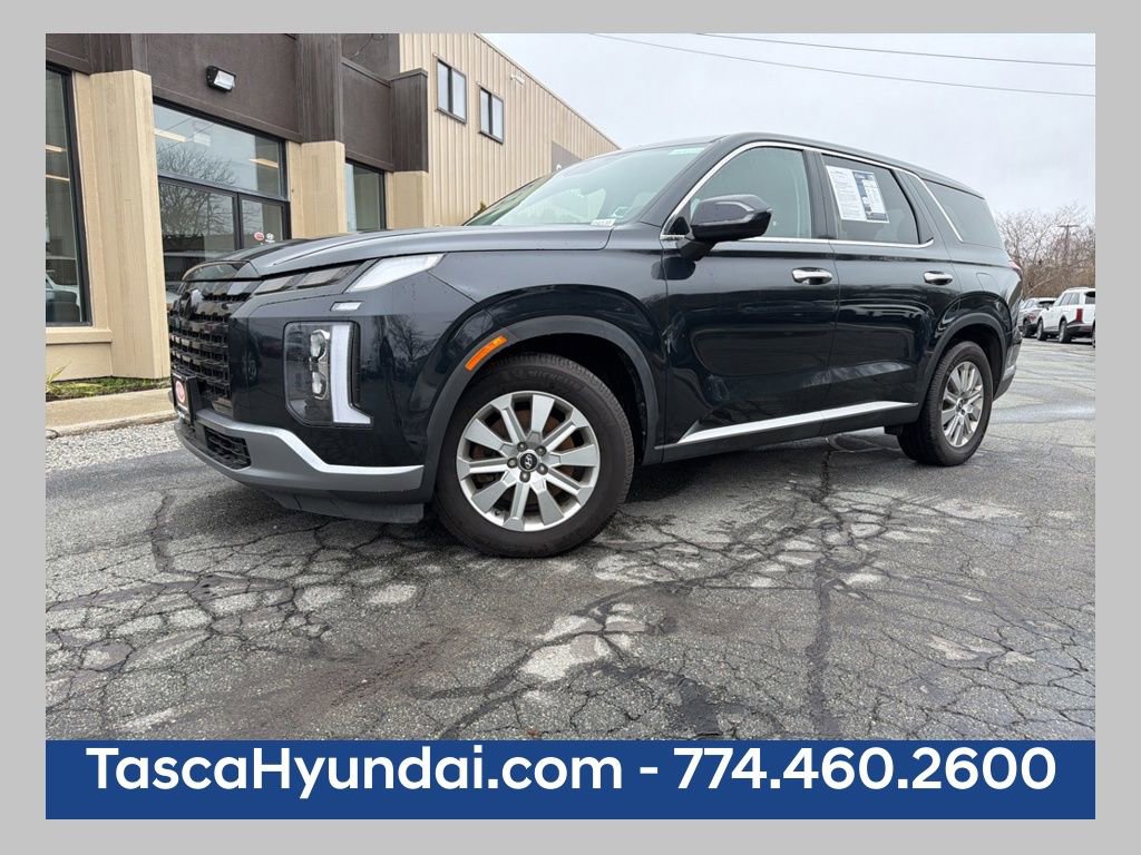 Used 2023 Hyundai Palisade SE w/ Cargo Package AWD/4WD image 1
