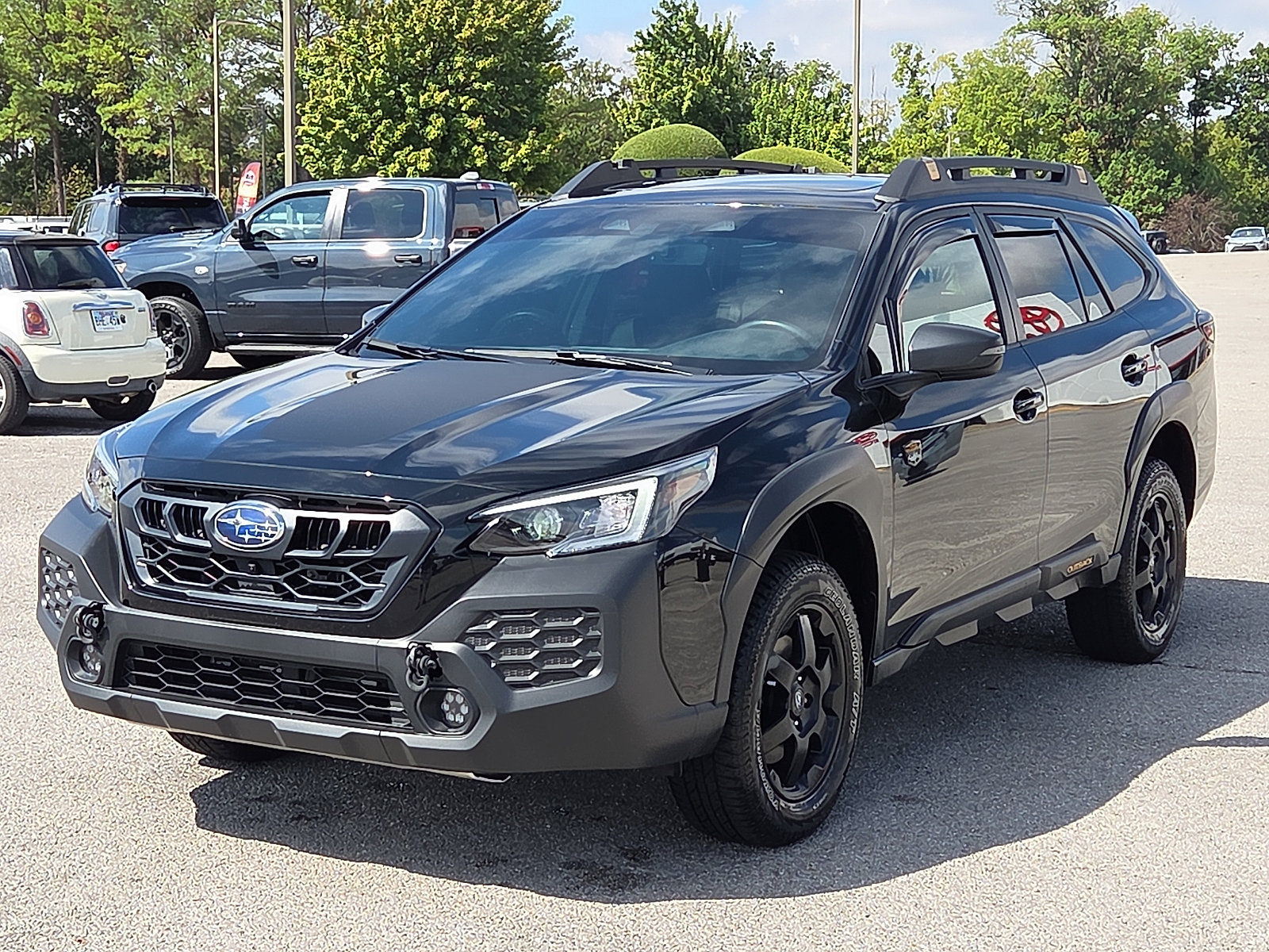 Used 2025 Subaru Outback Wilderness AWD/4WD image 2