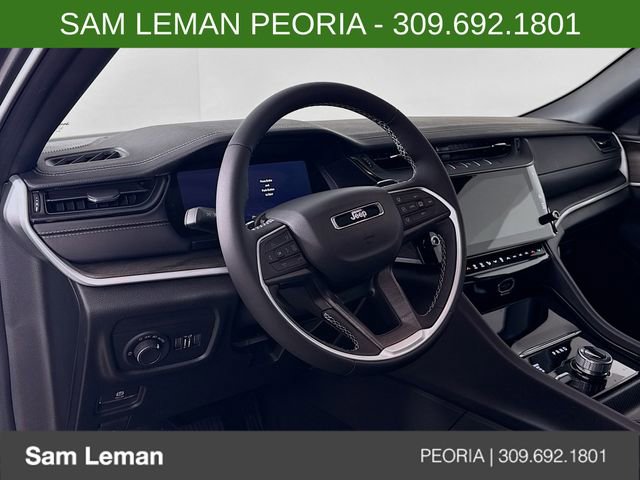 New 2026 Jeep Grand Cherokee Altitude image 9