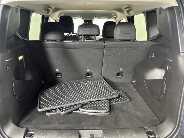 Used 2022 Jeep Renegade Latitude image 24