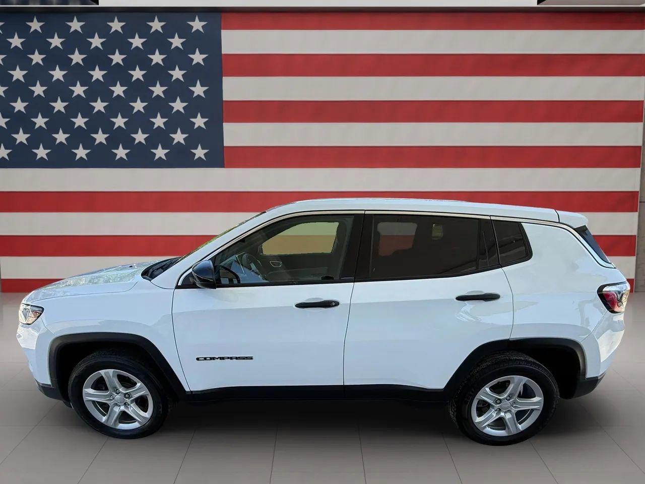 Used 2024 Jeep Compass Sport image 8