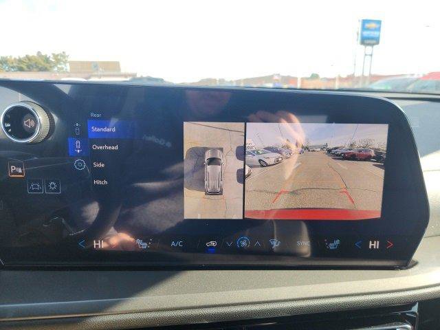 New 2026 Chevrolet Traverse LT w/ Driver Confidence Package image 13