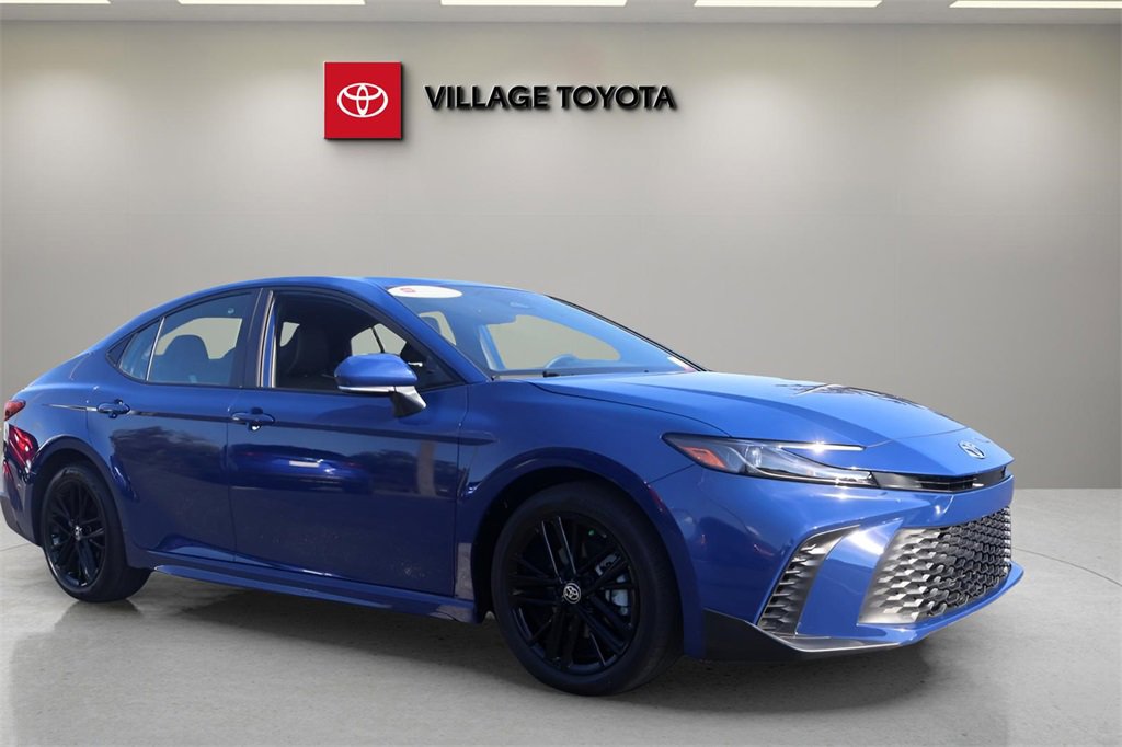 Certified 2025 Toyota Camry SE image 7