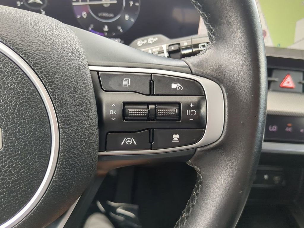 Used 2023 Kia Sportage SX image 28