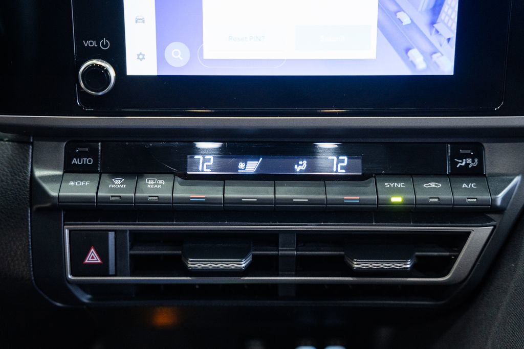 Used 2025 Toyota Camry LE image 19