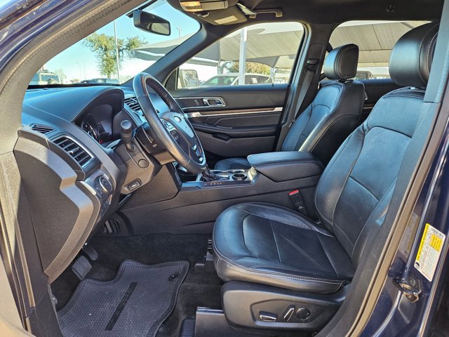 Used 2017 Ford Explorer Limited image 16