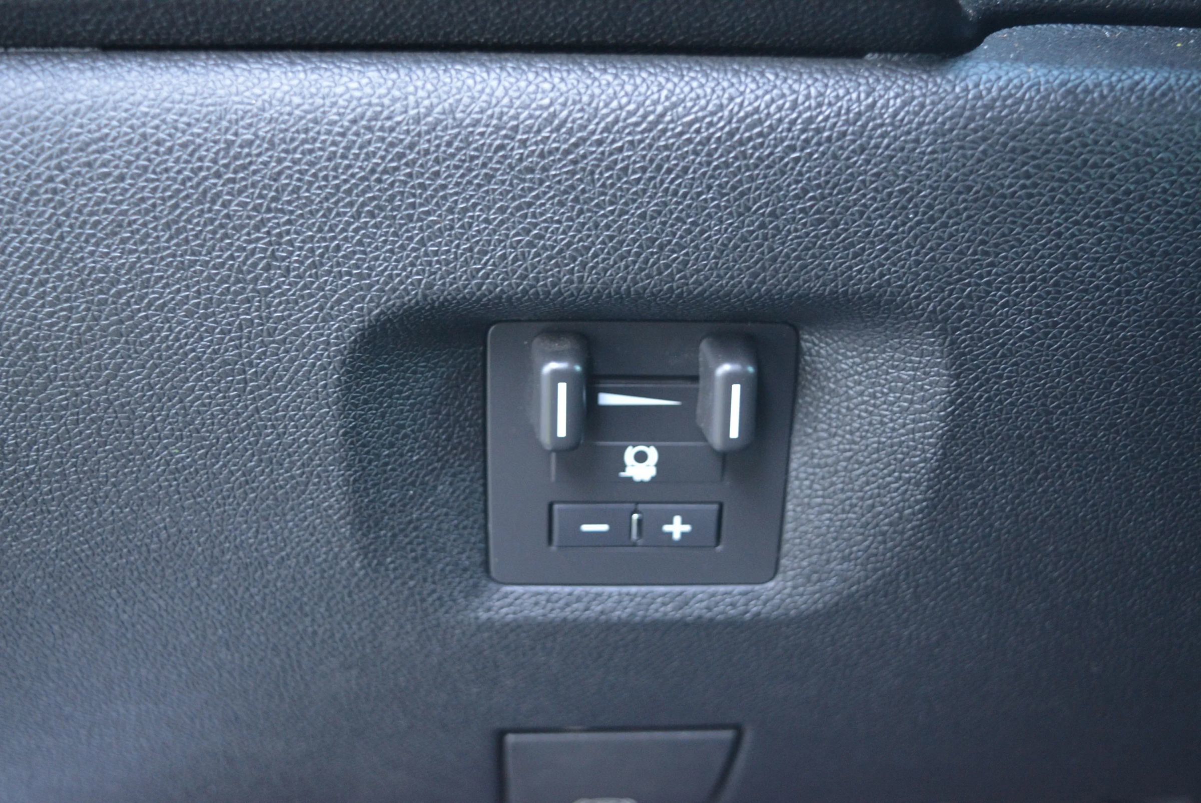 Used 2008 GMC Sierra 3500 SLT image 28