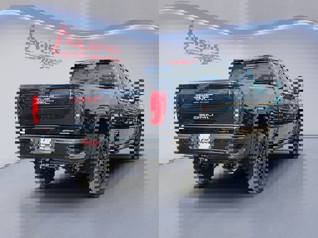 Used 2023 GMC Sierra 2500 Denali w/ Denali Black Diamond Edition image 5