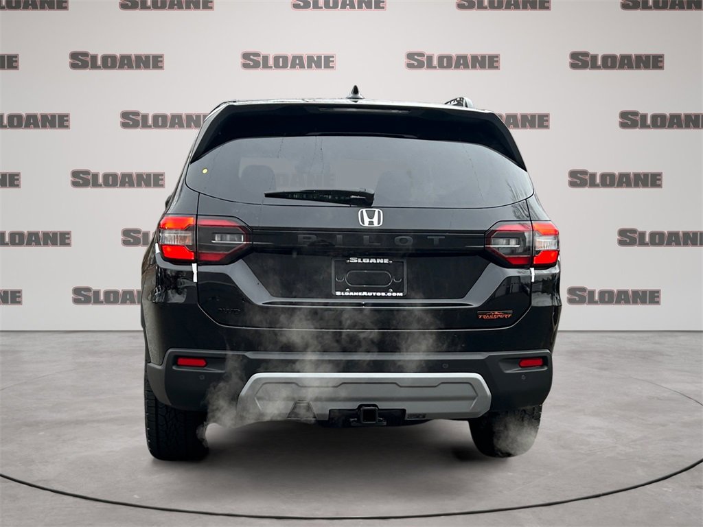 New 2025 Honda Pilot TrailSport image 4